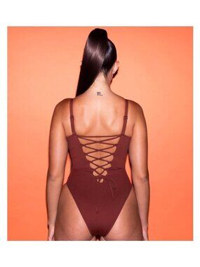 NWOT TA3 Sculpting D-Cup One-Piece Swimsuit Corset Compression Size M